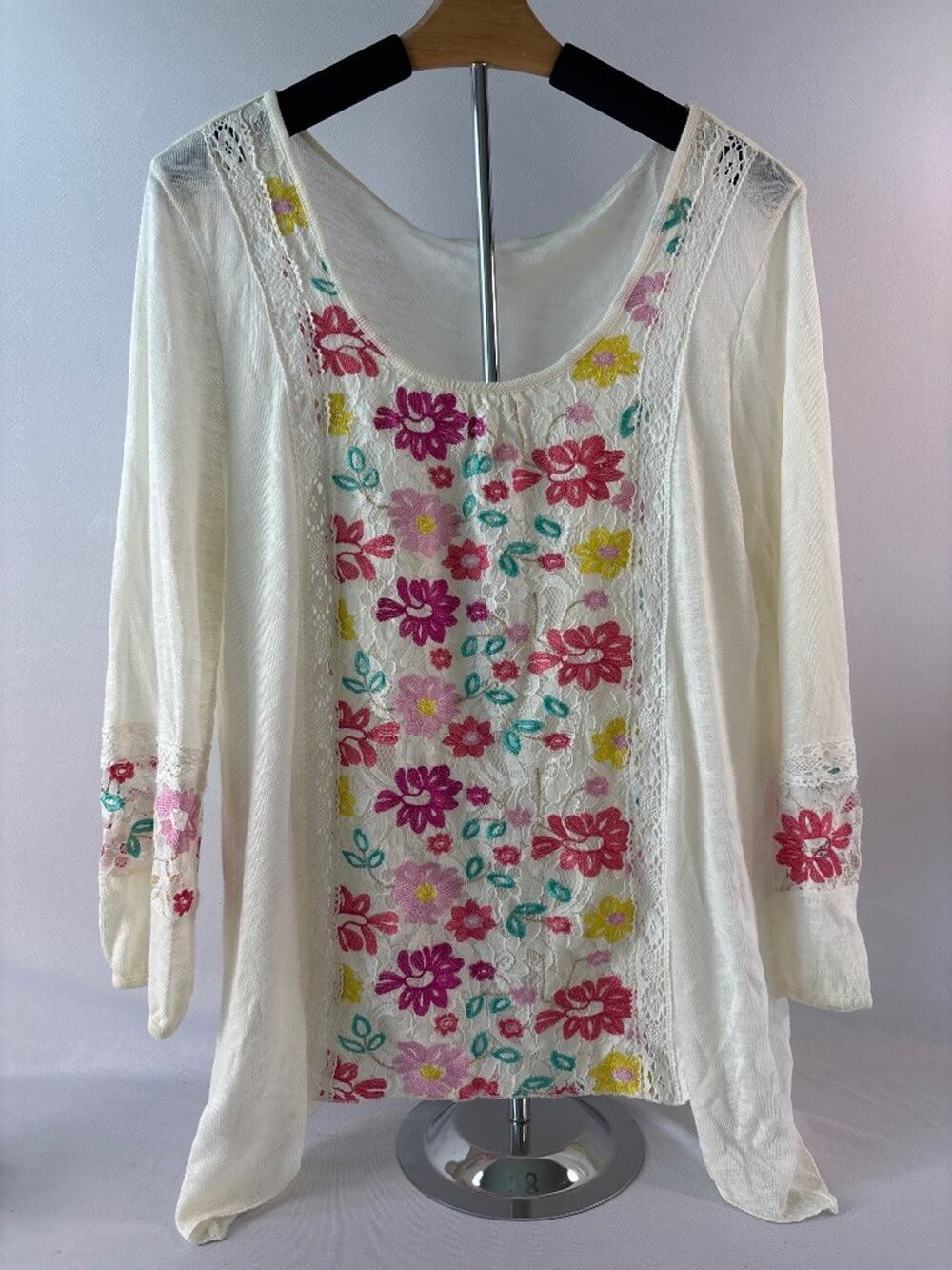 Floral Embroidered Lace Linen Blend Boho long Slv Top Cream M Anthropologie